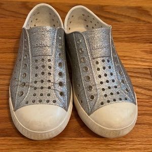 Silver glitter natives